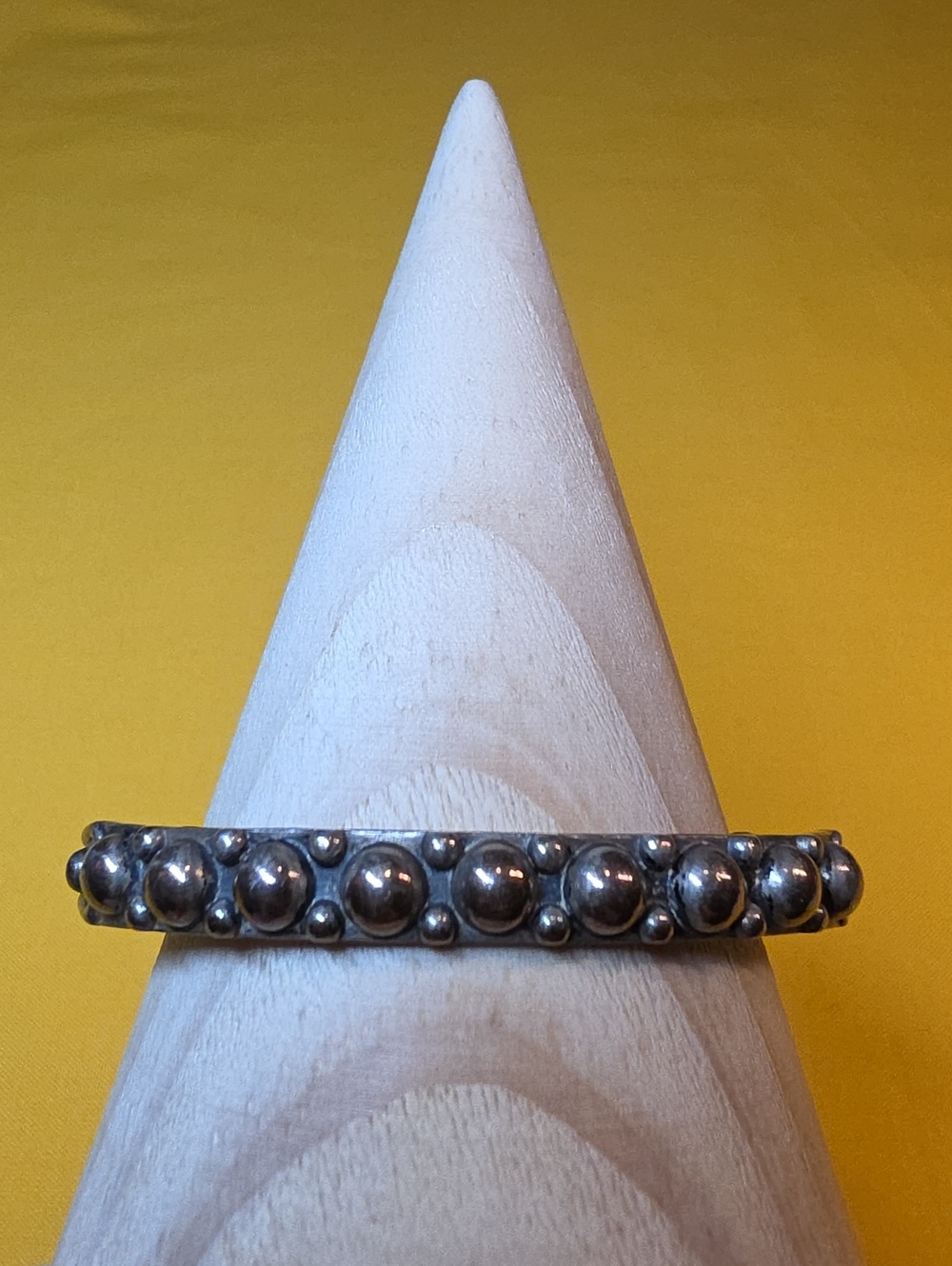 Vintage Native American Style ▪︎ Silver Ball Row Cuff ▪︎ 19.12g TW ▪︎ Unique!